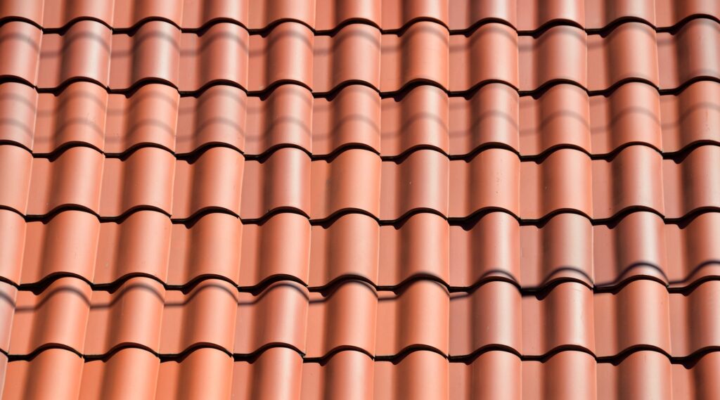 tipos de telhado: telhas de cerâmica